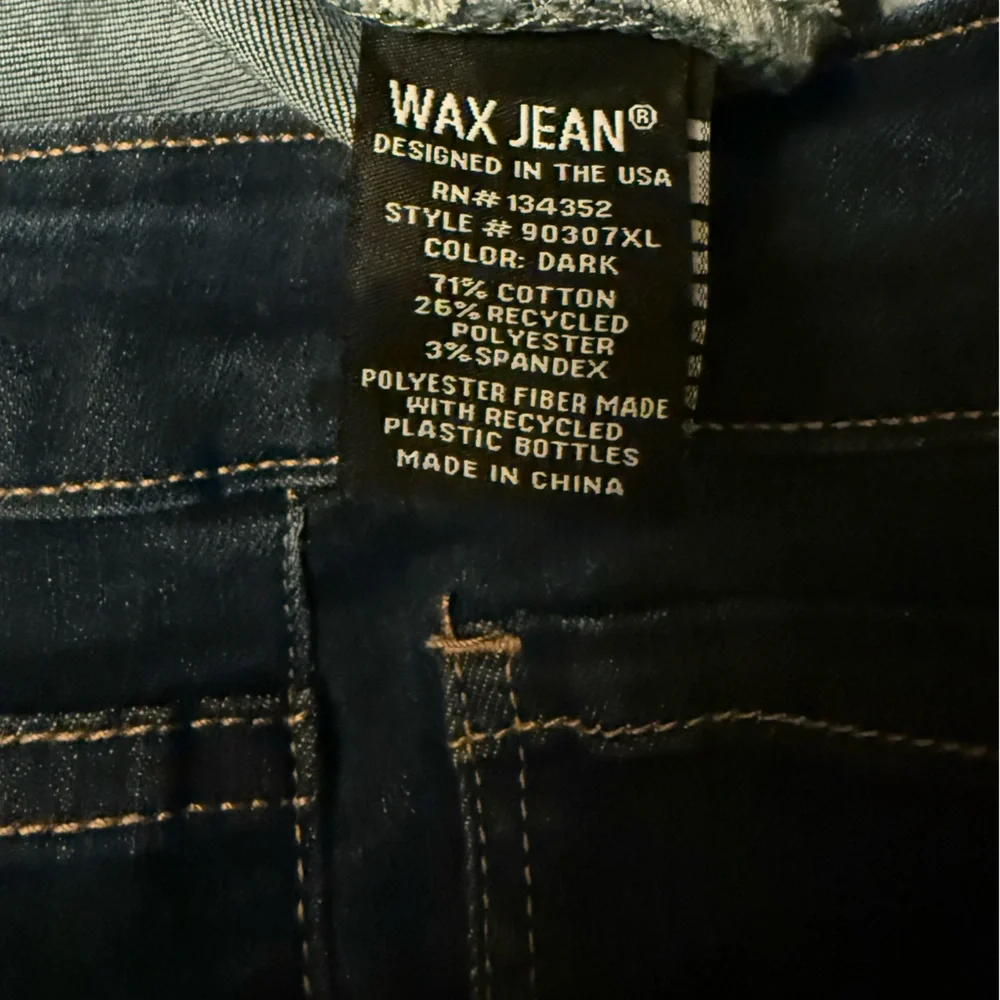 Wax Jean blue Jean Shorts Distressed Cuffed - Picture 8 of 8